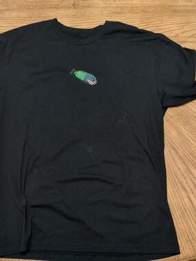 Men's theChive Chive Bomb Black Short Sleeve with Small Chest Graphic